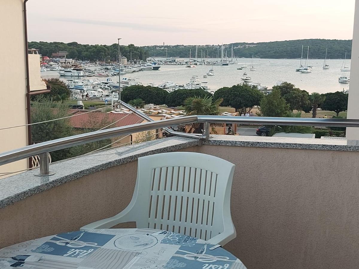 Emma Demarin Apartments Медулин Екстер'єр фото